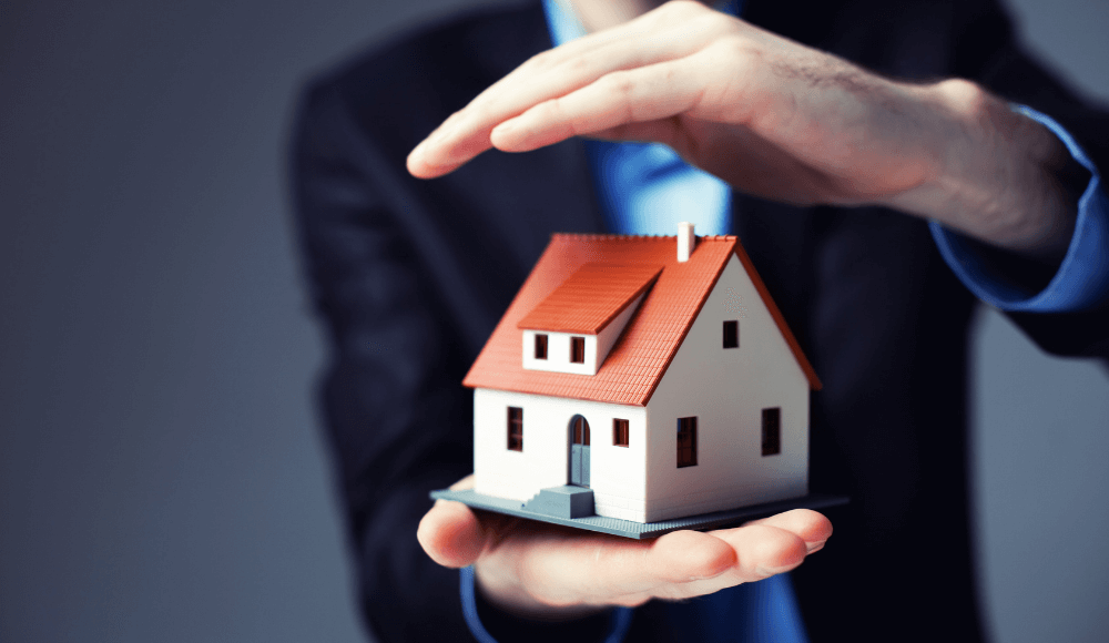Qué seguro necesita una vivienda vacía para evitar okupaciones