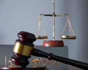 Derechos tiene el propietario en un proceso de desalojo