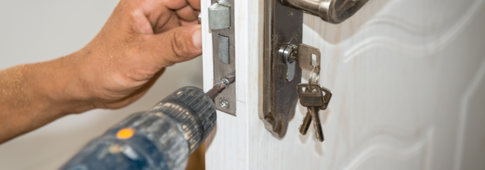 Qué pasa si un okupa cambia la cerradura de tu casa