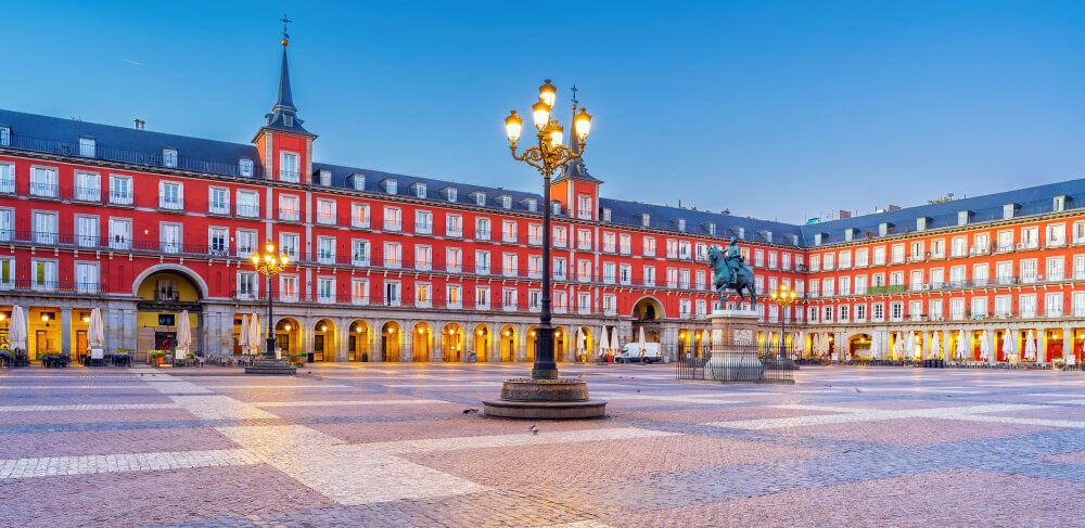 Proceso legal de desalojo de inquilinos morosos en Madrid
