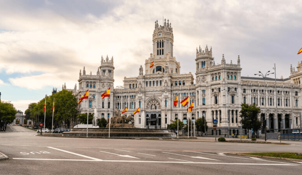 Proceso legal de desalojo de inquilinos morosos en Madrid